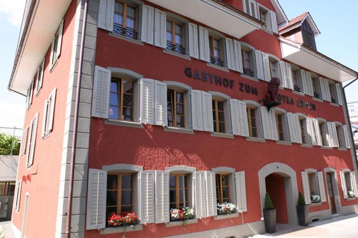 Готель Gasthof Zum Roten Lowen Rohrdorf Екстер'єр фото